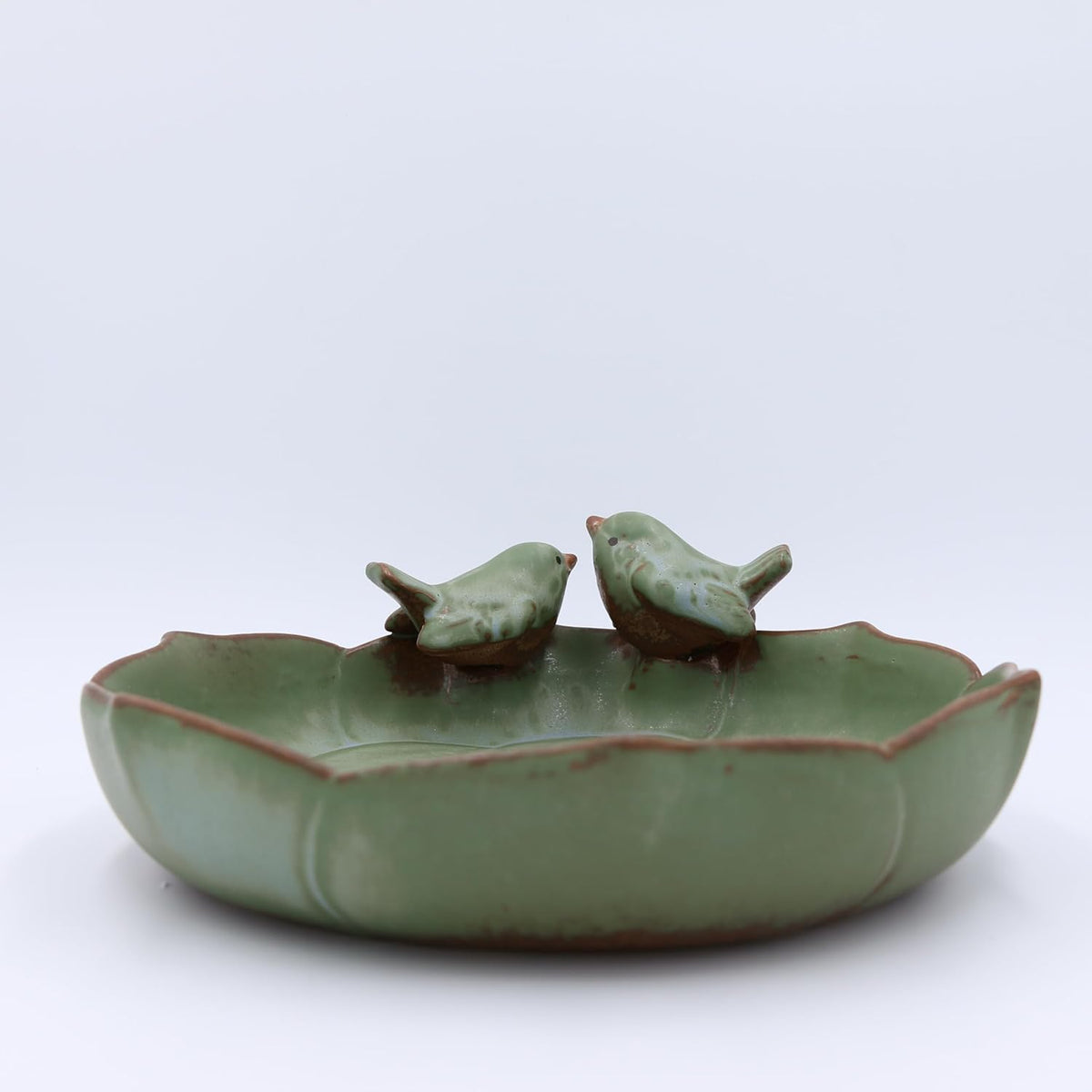 Ceramic Bird Bath for Outside, Resin Birdbath Bowl with Vintage Ornament,Ground Feeders Bird Bath Feeding Bowl for Outdoors, Garden Deck, Balcony,Yard, Lawn.