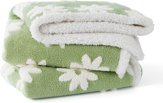 LE SURE Waterproof Blanket for Bed Cute Cozy 3D Jacquard, King(86"x108") | Dog Blankets for Large Dogs, Pet Aesthetic Gift, Warm Soft Sherpa Throw, Reversible Couch Protector, Flower Garden Green