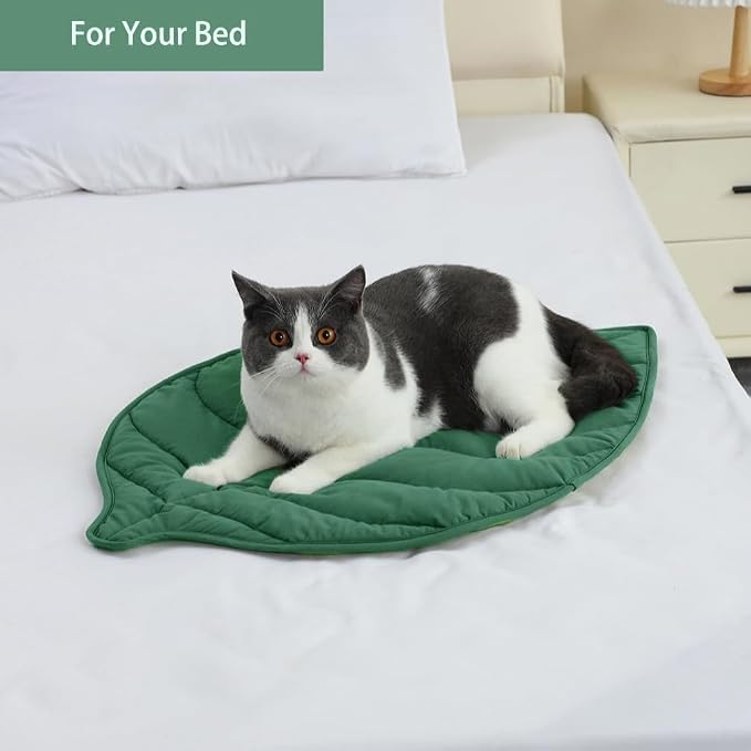 Letalong 30 X 20 Inch Leaf Shaped Cotton Cat Bed Pad, Warming Cat Mat, Pet Warming Pad for Cats, Warmer Mat for Feral and Indoor Cats, 2025 Enlarged and Thickened Leaf Beds