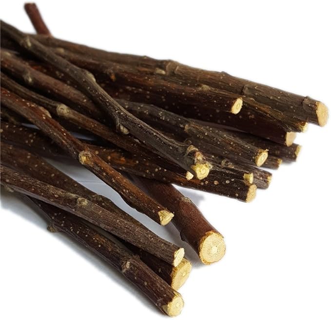 sharllen 100g (3.5oz) Apple Sticks Pet Snacks Chew Toys for Guinea Pigs Chinchilla Squirrel Rabbits Hamster