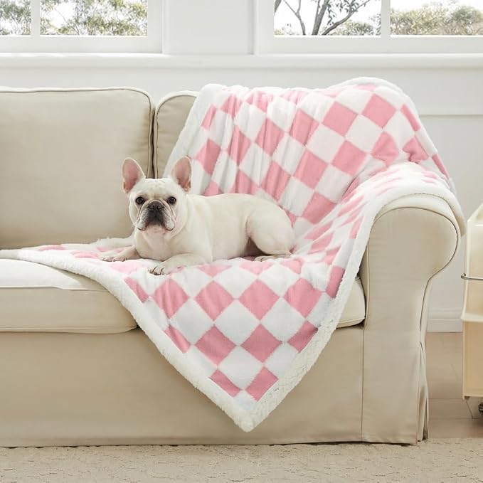 Ohocut Checkered Dog Blanket, Pink Jacquard Sherpa Blankets for Small Dog and Cats, Cute Aesthetic Style Fluffy Fleece Pets Blanket for Couch Protection Washable, 25"x35"