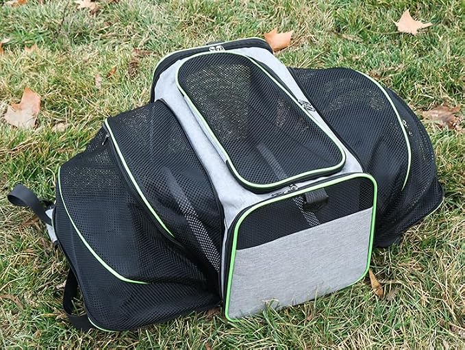 Expandable Cat Carrier Pet Carrier with 2 Extensions,Airline Approved Soft-Sided Portable Dog Travel Washable Carrier for Kittens,Puppies,Removable Soft Plush Mat (Grey Green, Medium)