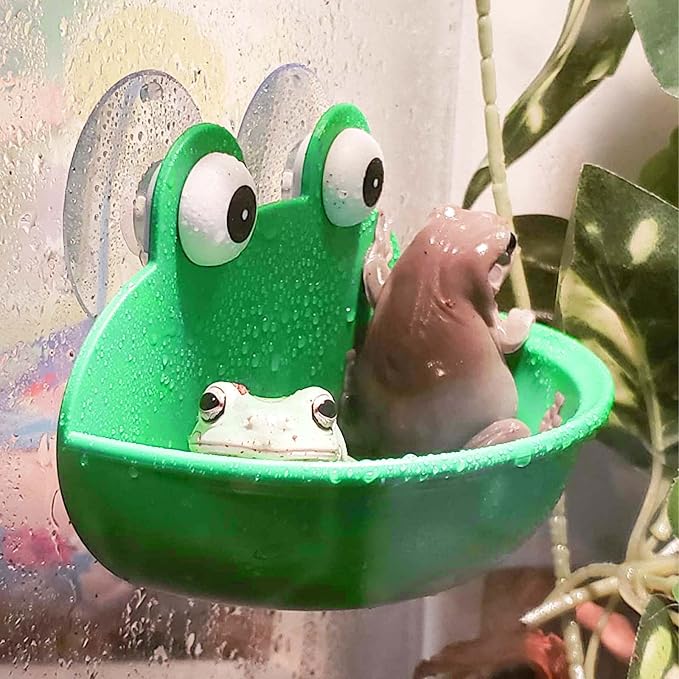Sankoly 2 Pieces Frog Habitat with Suction Cup Lovely Suction Cup Soap Dish Holder for Fish Tank Aquarium Decoration/Kids Bathing/Small Item Storage, Plastic, Green
