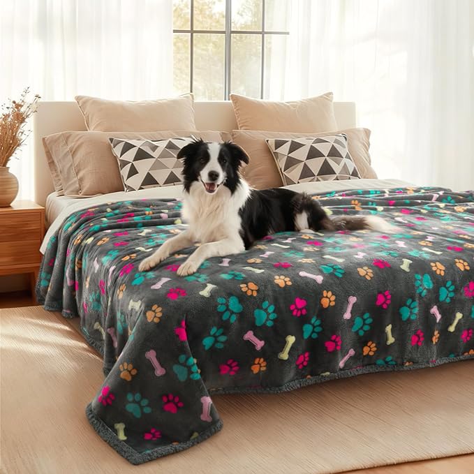 Luciphia Waterproof Pet Blankets for Couch Sofa Bed Cover Cat Liquid Pee Proof Washable Soft Fluffy Large Dog Blanket Reversible Furniture Protection Puppy Grey Bone Thicken Queen（90" x 82"）
