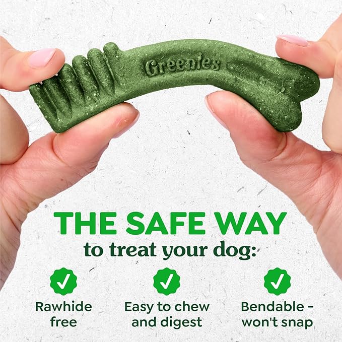 Greenies Veterinarian-Recommended Adult Natural Dental Dog Treats Petite Size, Original Flavor, 36 oz. Pack, 60 Count