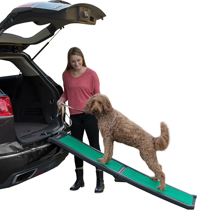 Pet Gear Travel Lite Ramp with supertraX Surface for Maximum Traction, 4 Models to Choose from, 42-71 in. Long, Supports 150 -200 lbs, Find the Best Fit for Your Pet, Black/Green