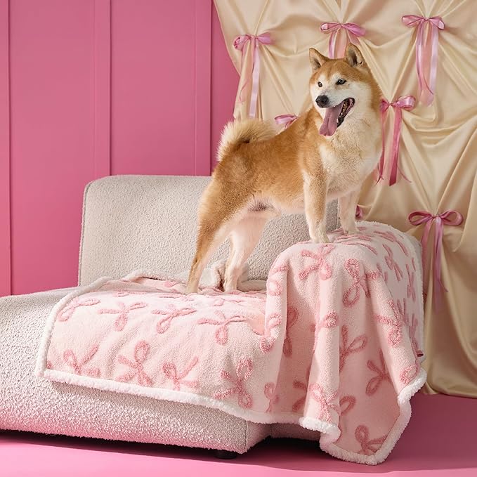 LE SURE Waterproof Dog Blankets for Large Dogs Cute Cozy 3D Jacquard,40x50 | Warm Soft Pet Blanket for Senior Dogs Aesthetic Gift, Washable Sherpa Throw, Reversible Couch Protector, Pink Taffy
