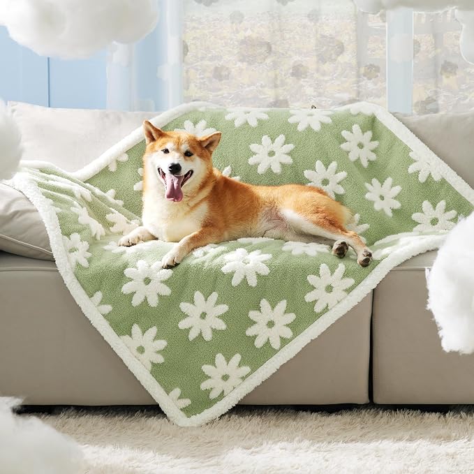 LE SURE Waterproof Dog Blankets for Large Dogs Cute Cozy 3D Jacquard,40x50 | Warm Soft Pet Blanket for Senior Dogs Aesthetic Gift, Washable Sherpa Throw, Reversible Couch Protector, Flower Garden Green